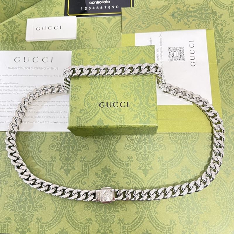 G*u*i necklaces